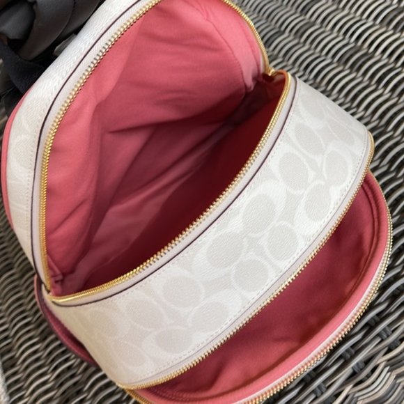 Coach 5671 Court Backpack In Signature Canvas Chalk / Taffy - Picture 12 of 16